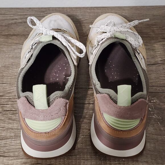 Merrell Women's Tan and White Sneakers - Picture 8 of 9